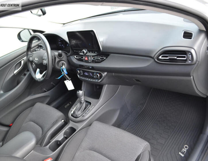 Hyundai i30 13