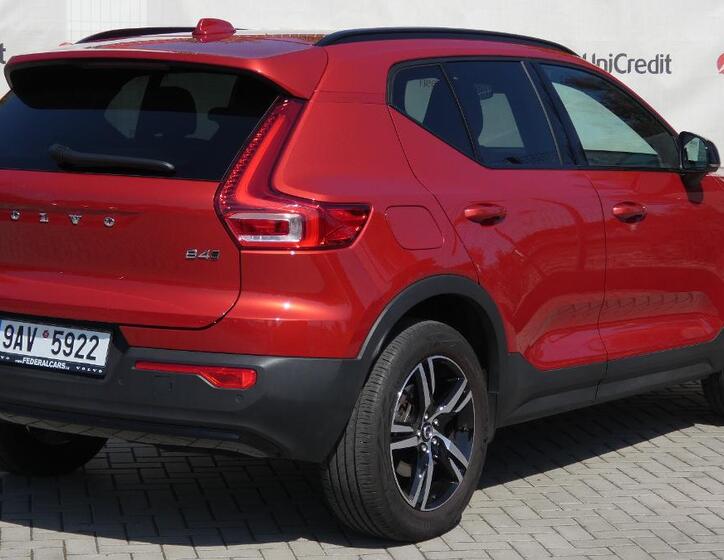 Volvo XC40 3