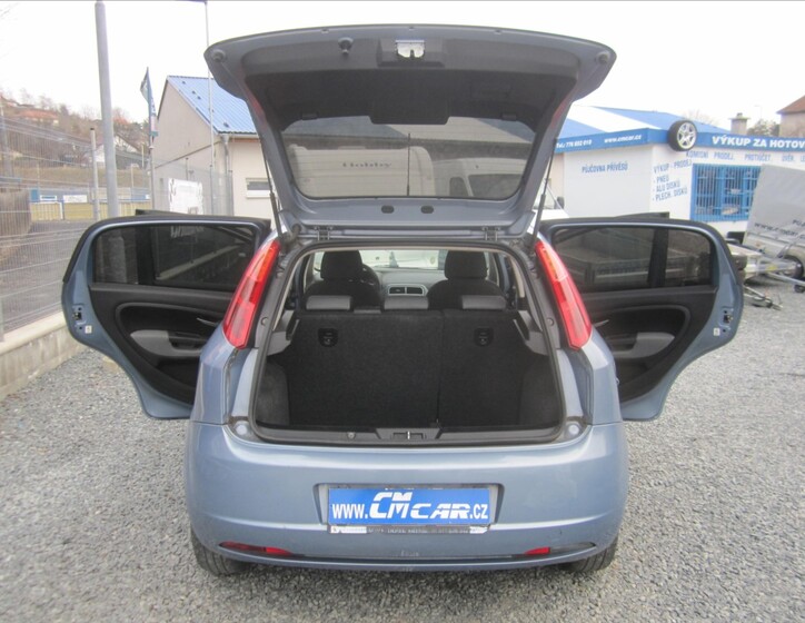 Fiat Grande Punto 29