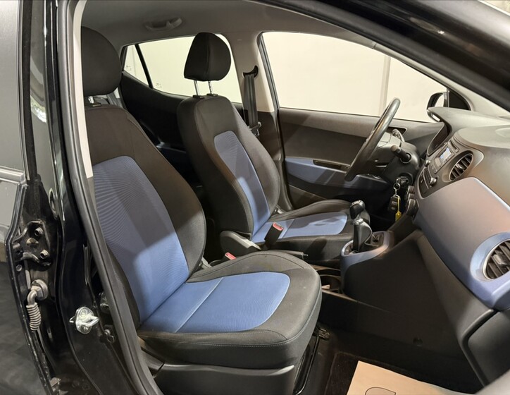 Hyundai i10 18