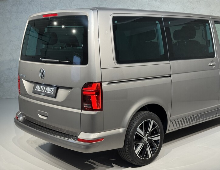 Volkswagen Multivan 12