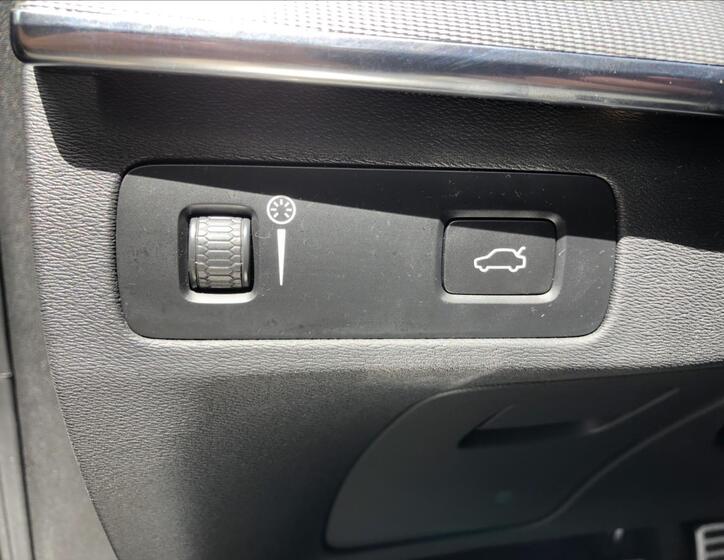 Volvo XC90 19