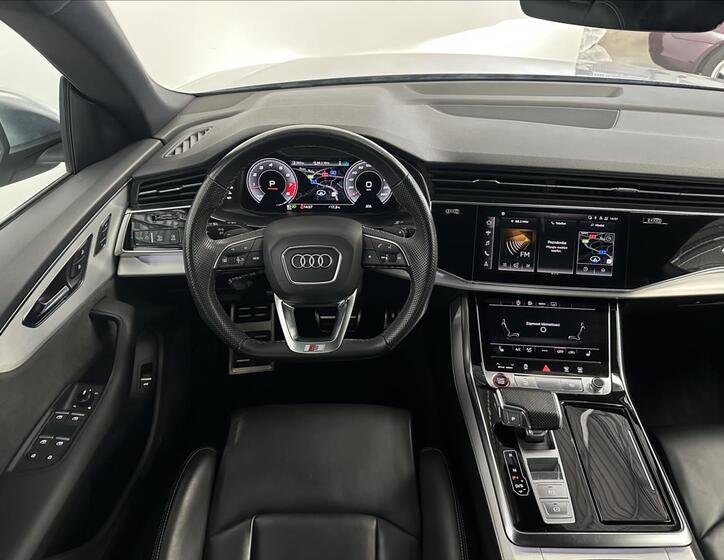 Audi SQ8 5