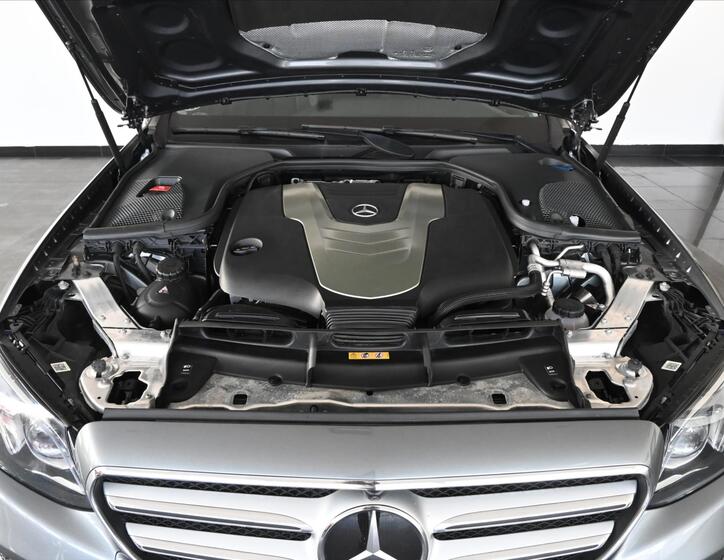 Mercedes-Benz Třídy E 5