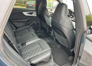 Audi SQ8 16