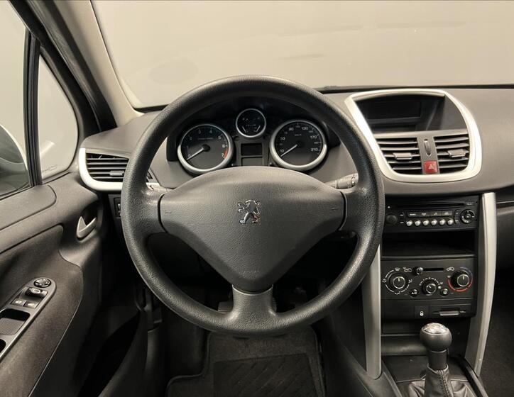 Peugeot 207 5