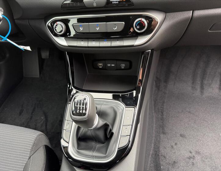 Hyundai i30 23