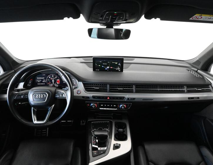 Audi SQ7 12