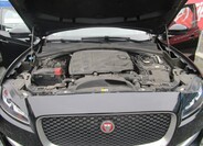 Jaguar F-Pace 44