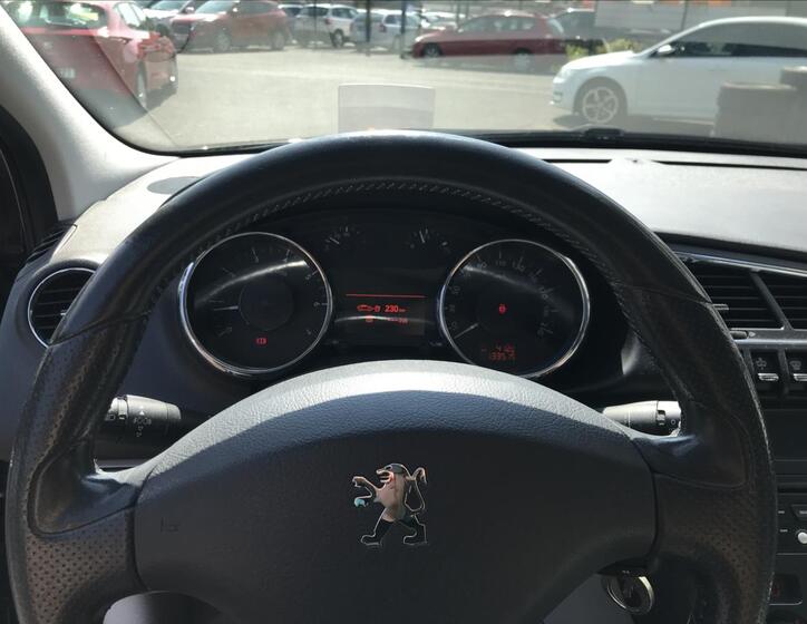Peugeot 3008 12