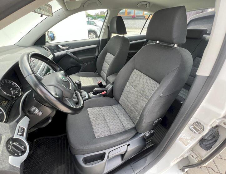 Škoda Octavia 10