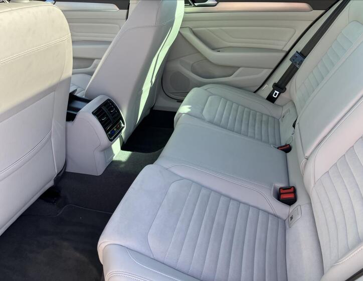 Volkswagen Passat 18