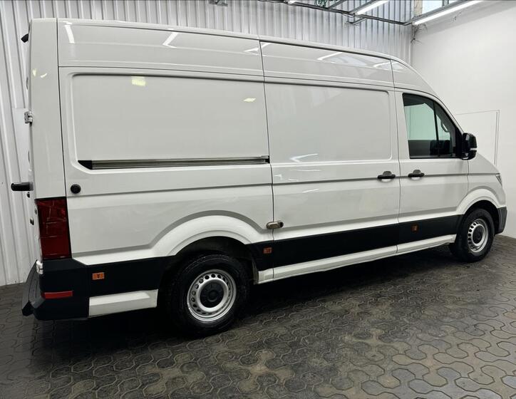 Volkswagen Crafter 9