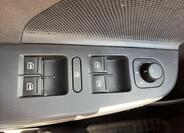 Volkswagen Golf 24