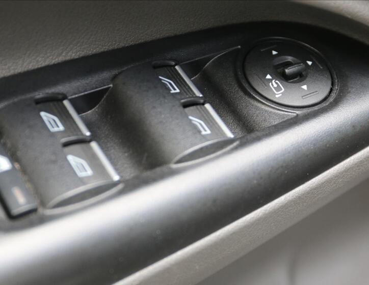 Ford Tourneo Connect 19