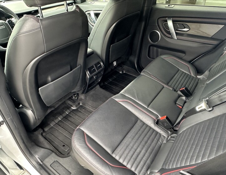 Land Rover Discovery Sport 17