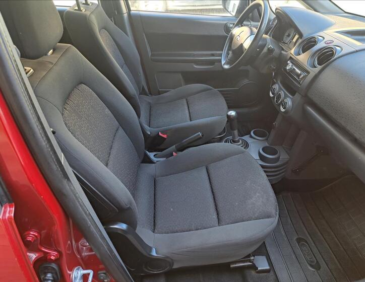 Mitsubishi Colt 35
