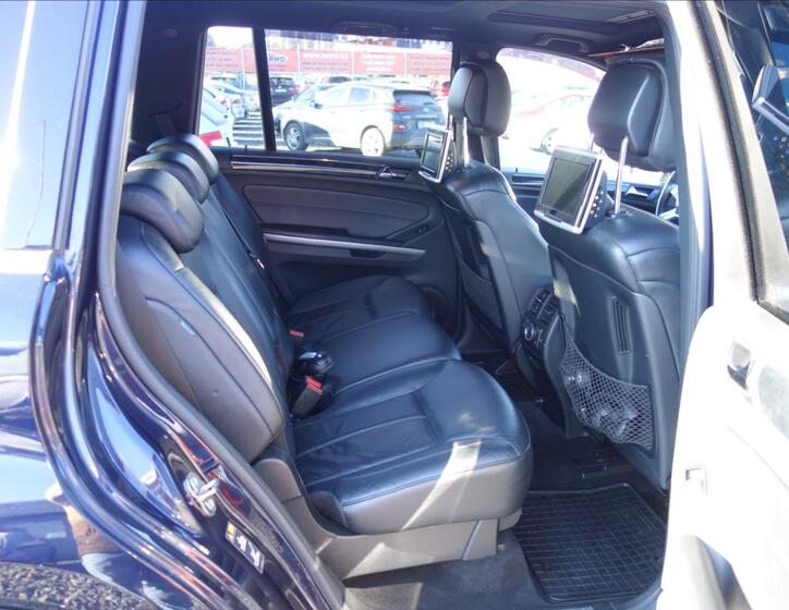 Mercedes-Benz GL 15