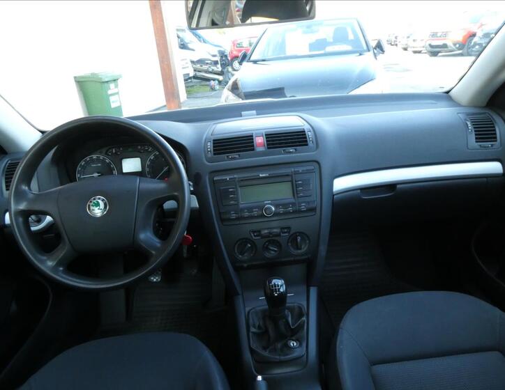 Škoda Octavia 24