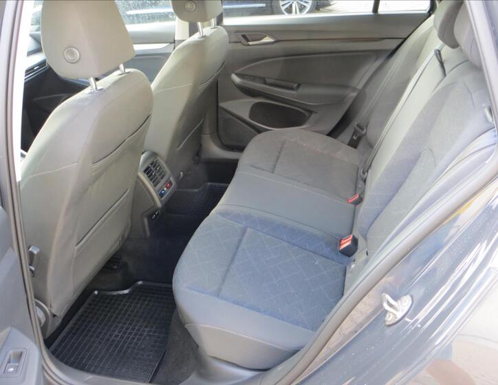 Volkswagen Golf 20