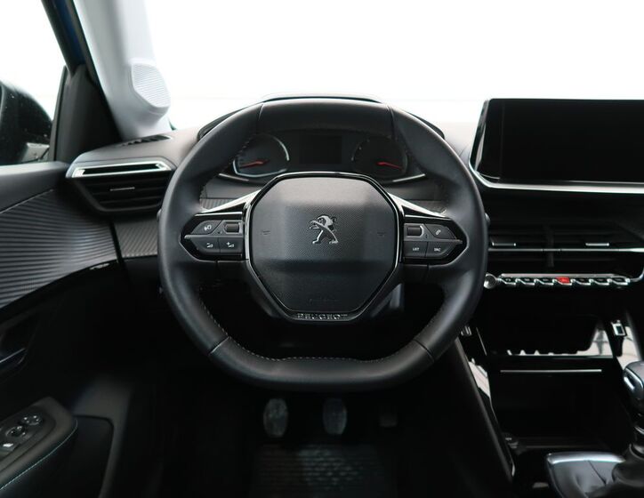 Peugeot 208 21