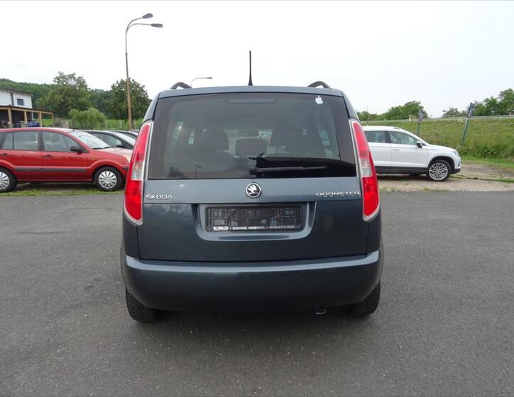Škoda Roomster 8