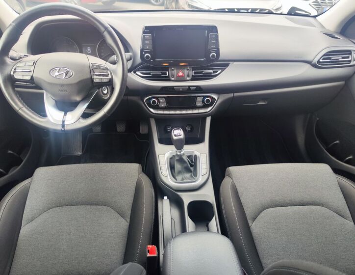 Hyundai i30 12