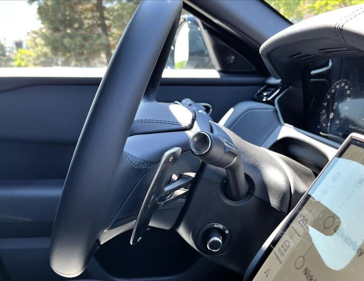 Land Rover Range Rover Velar 37