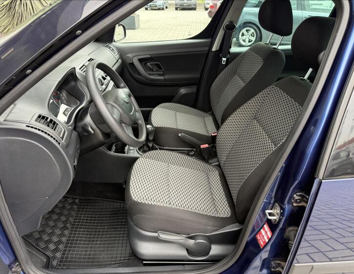 Škoda Roomster 10