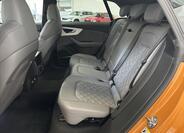 Audi Q8 19