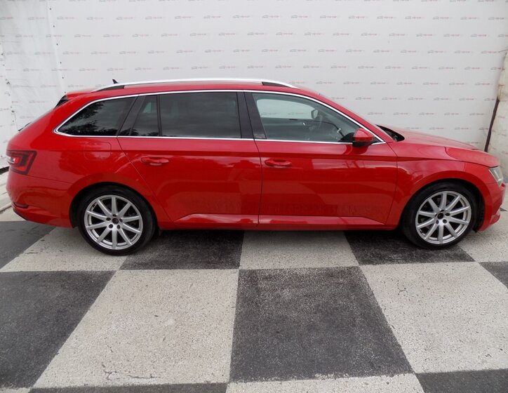 Škoda Superb 5