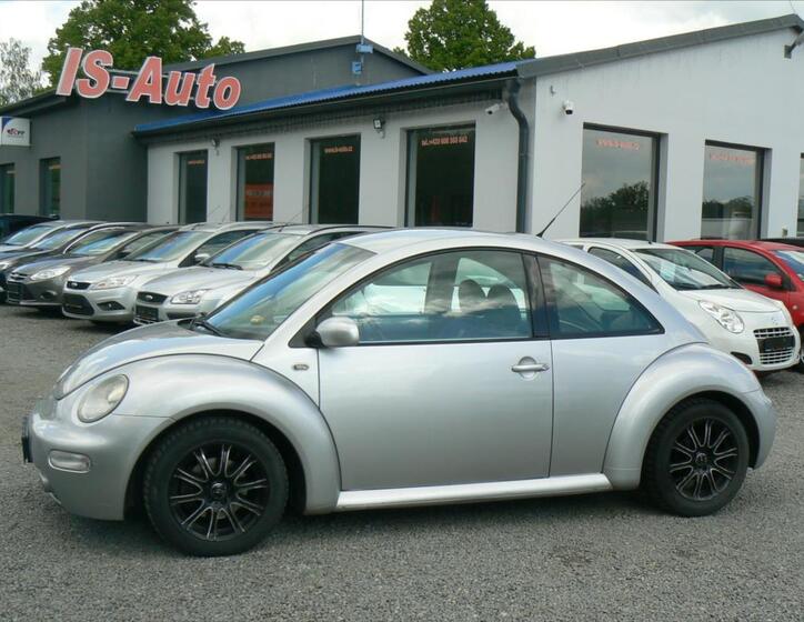 Volkswagen New Beetle 1