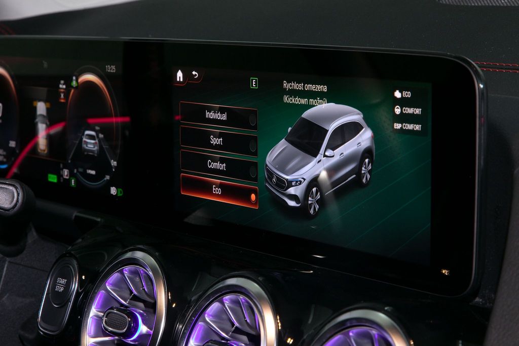 Mercedes-Benz EQA