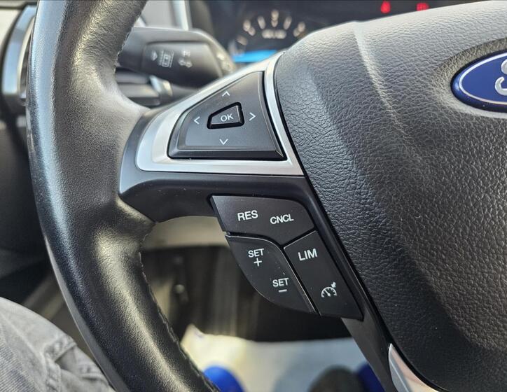 Ford Mondeo 16