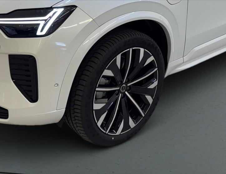 Volvo XC90 6