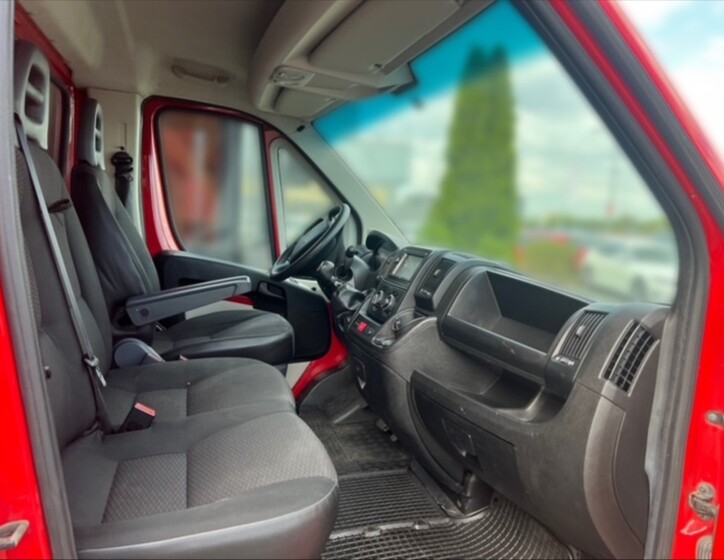 Peugeot Boxer 8