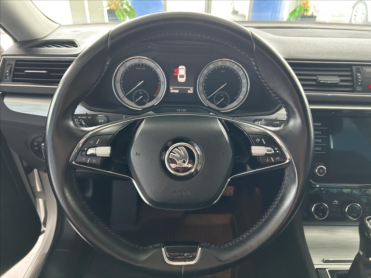 Škoda Superb