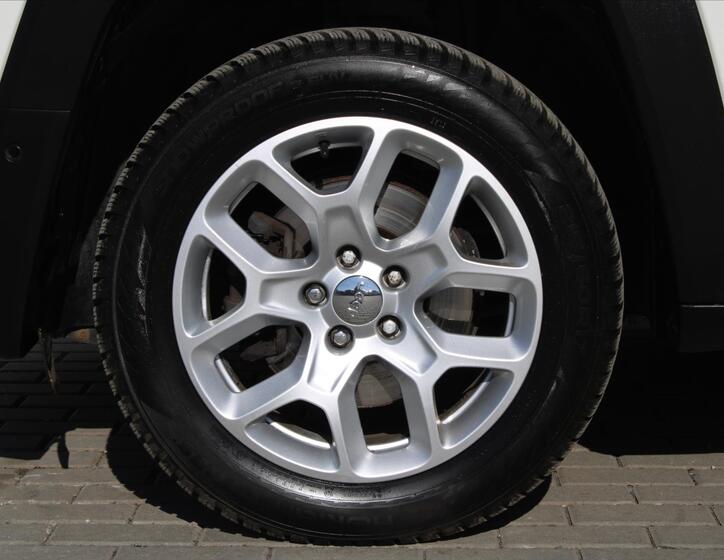 Jeep Renegade 9
