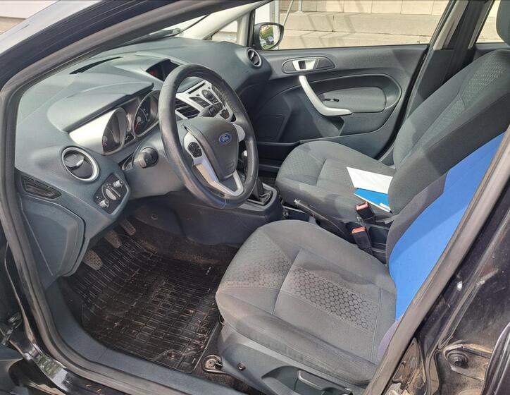 Ford Fiesta 18