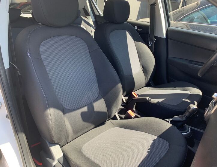 Hyundai i20 20