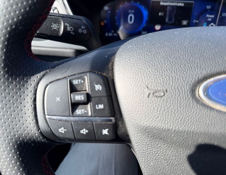 Ford Kuga 18