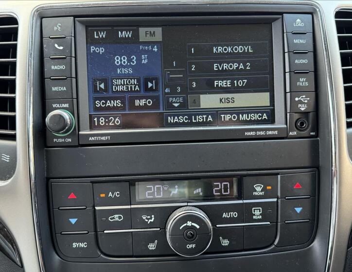 Jeep Grand Cherokee 38