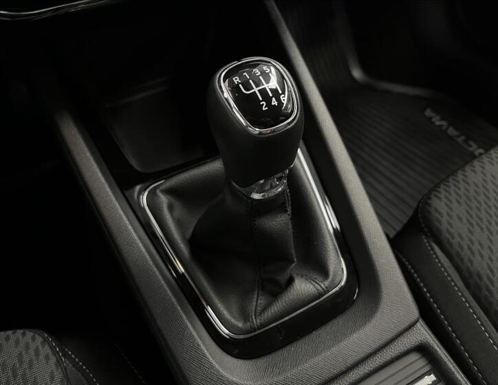 Škoda Octavia 16
