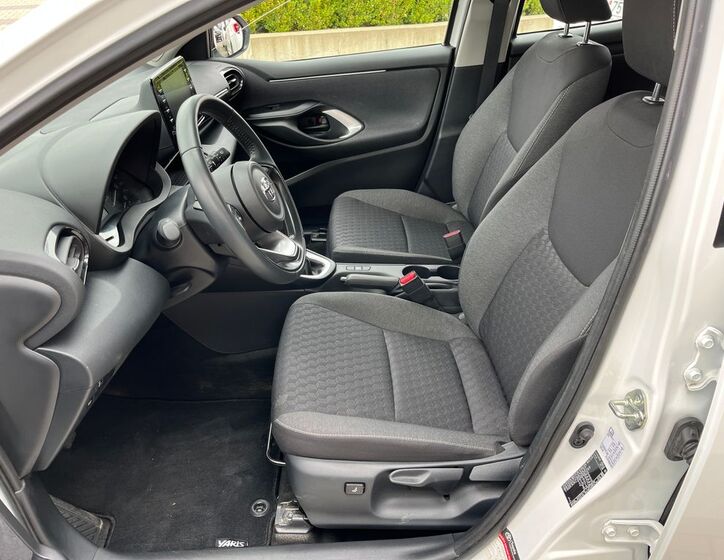 Toyota Yaris 11