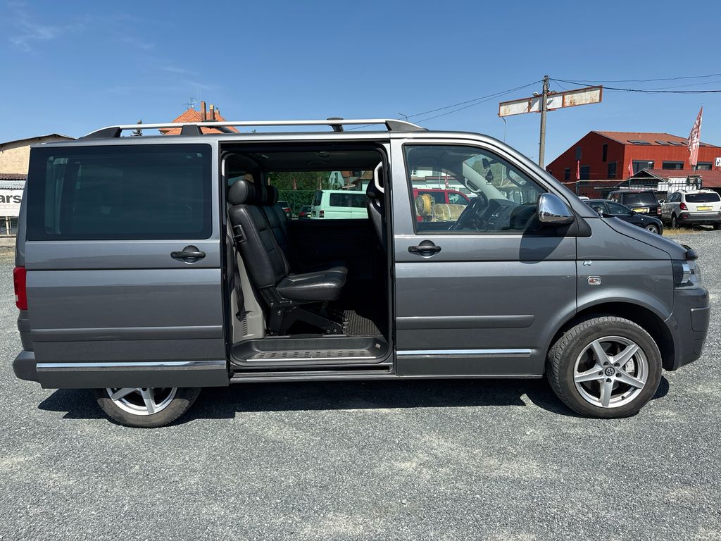 Volkswagen Caravelle