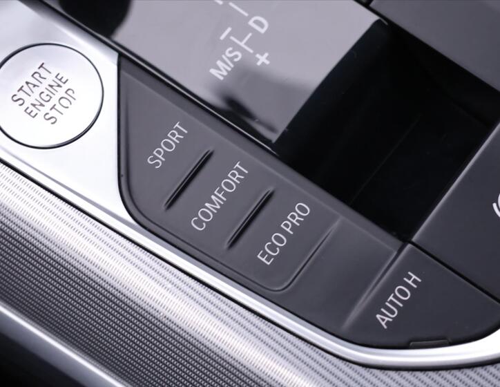 BMW Řada 3 30
