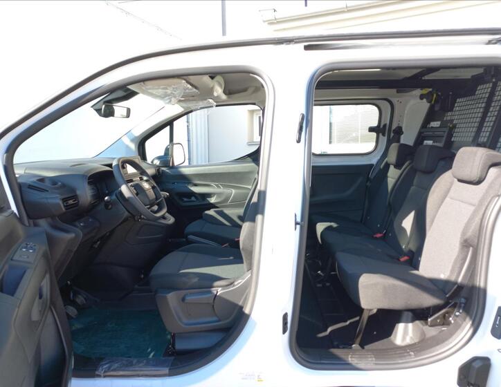 Toyota ProAce City 11