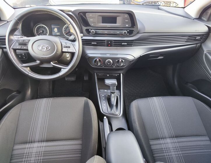 Hyundai i20 11