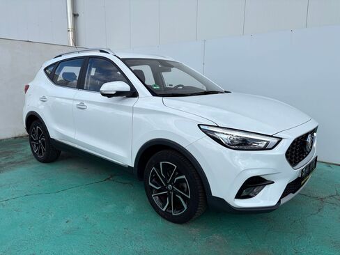 MG ZS
