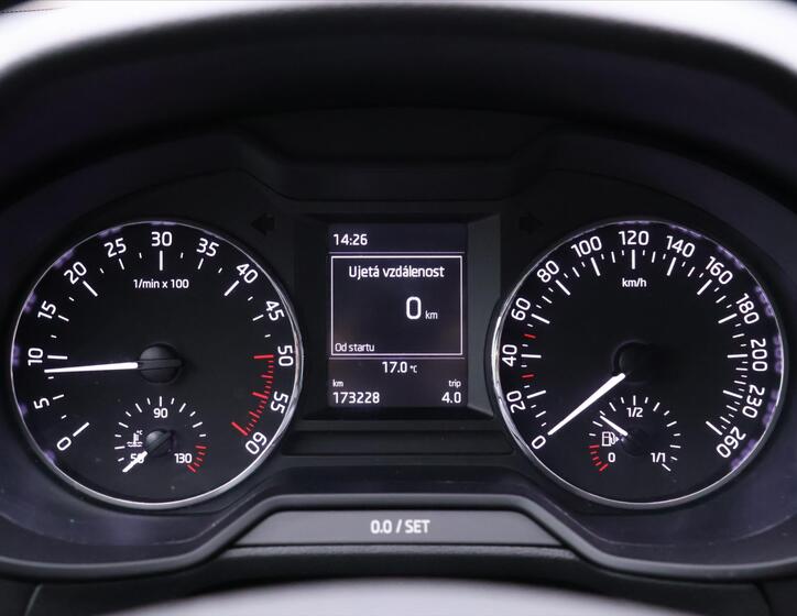 Škoda Octavia 14